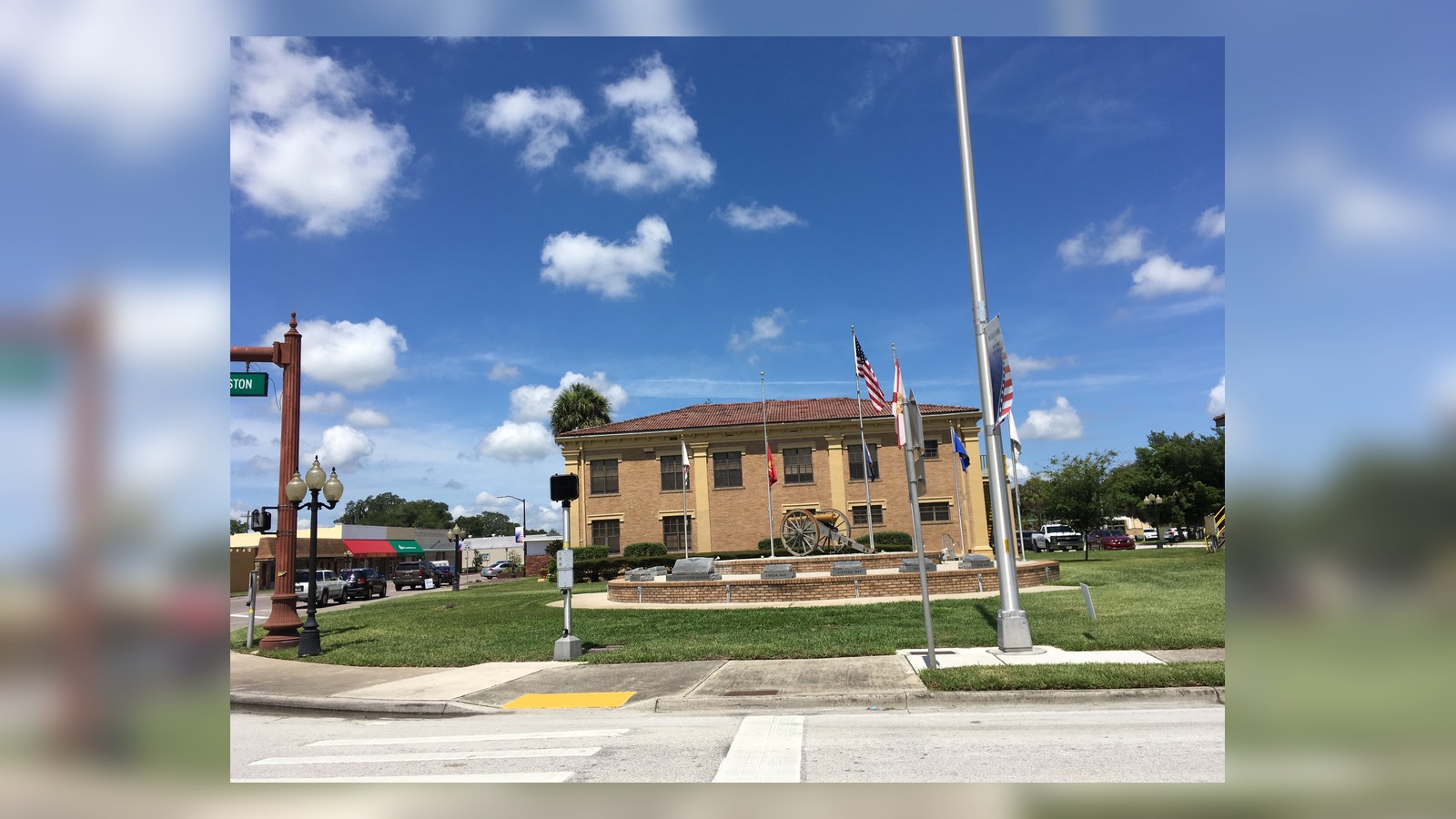 Fort Meade City Hall, home of the Fort Meade City Commission, Polk County Florida