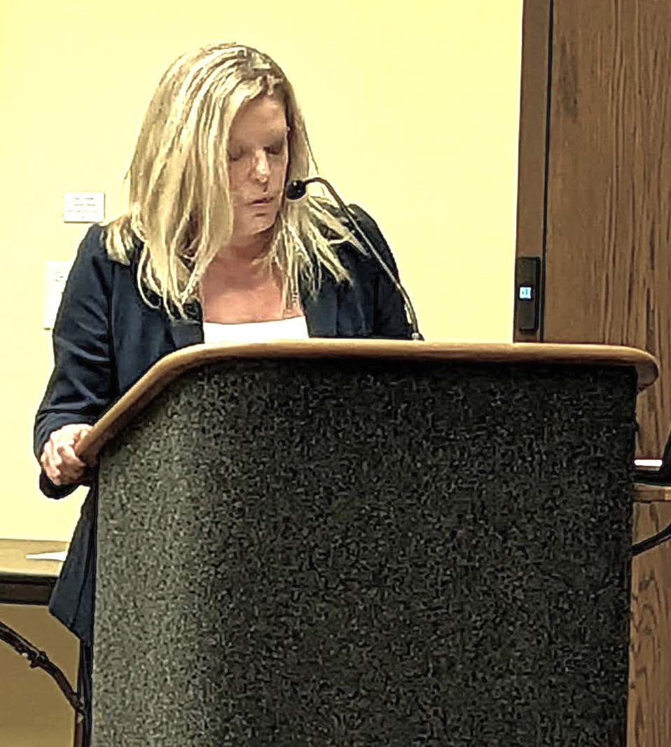 Bartow Economic Development Council Executive Director Elle Withall speaks to Bartow city commissioners about the Thompson Cigar Factory on Oct. 19, 2026.
