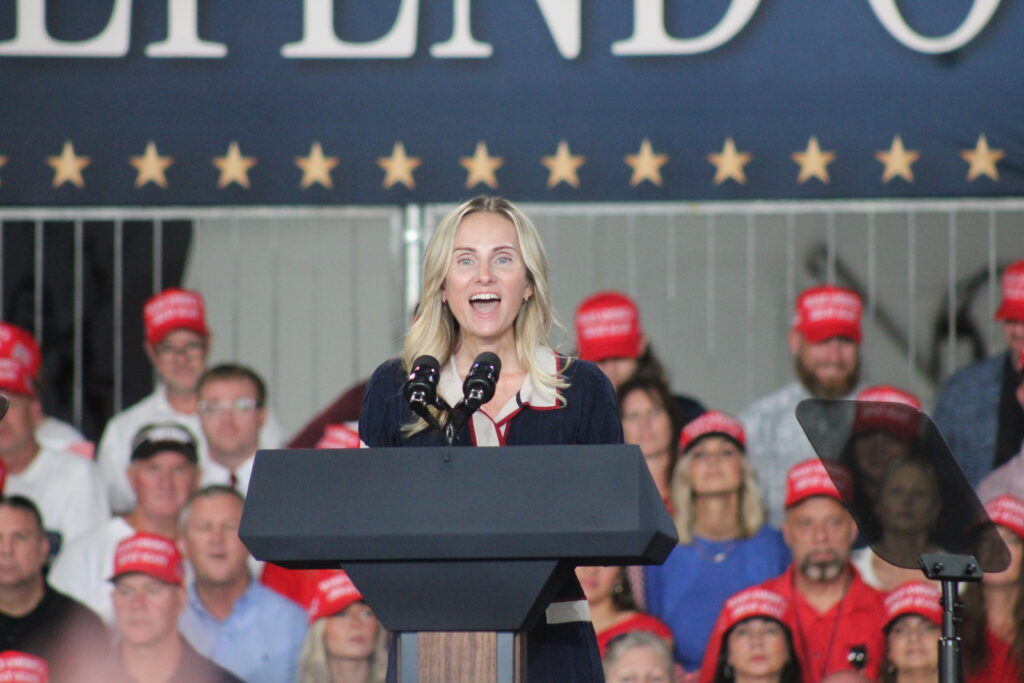 addresses crowd at Midterm Rally Lakeland Sun n Fun Oct 1, 2026